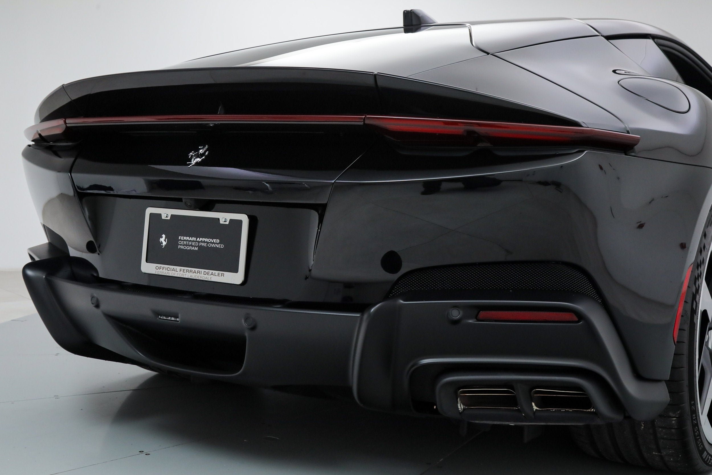 Certified Used 2025 Nero Ferrari  image 17