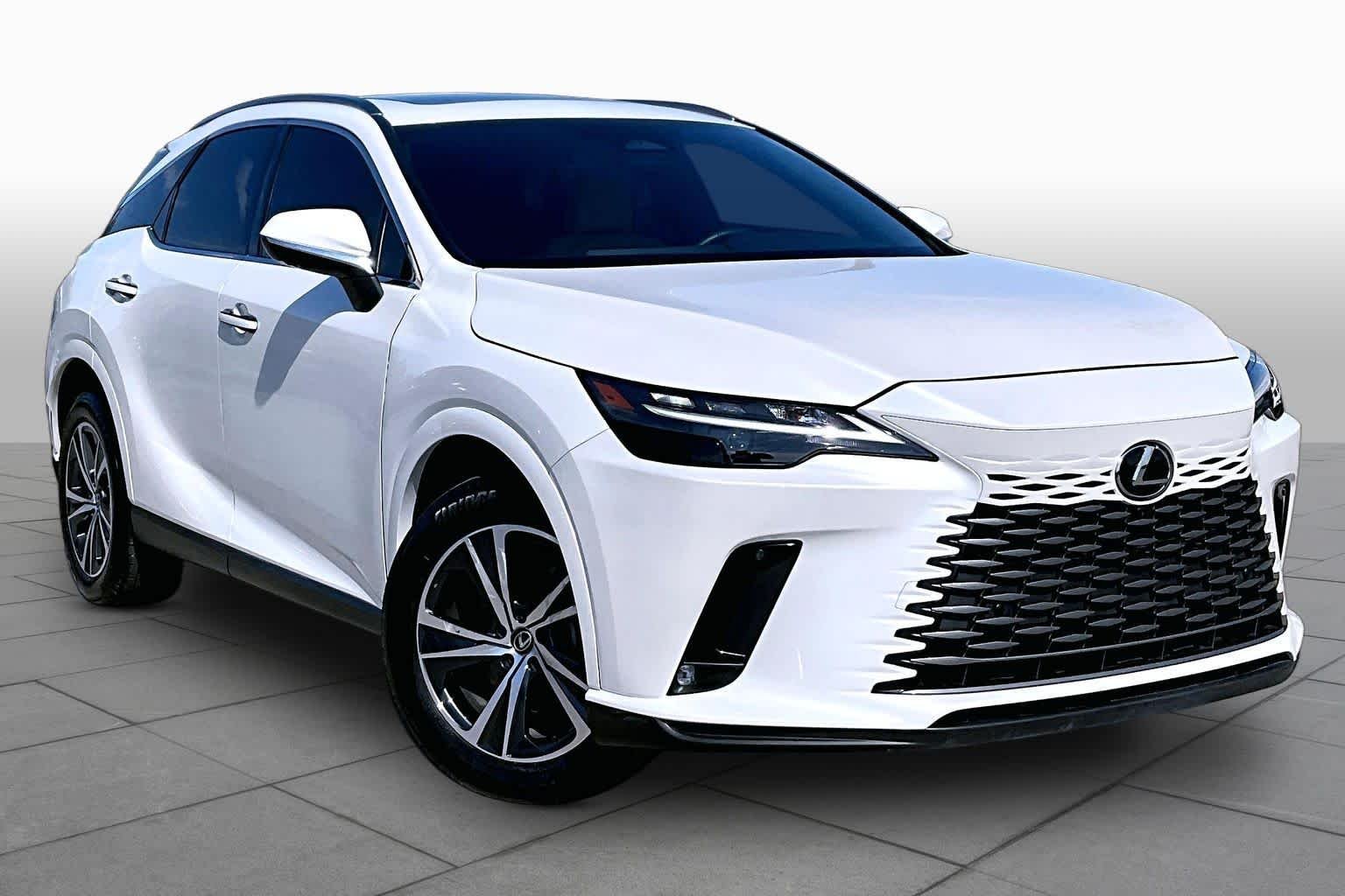 Used 2025 Eminent White Pearl Lexus Premium image 3