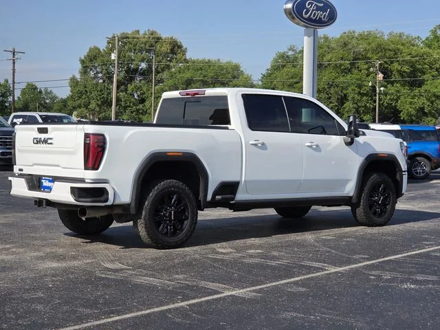 Used 2025 White GMC AT4 image 7
