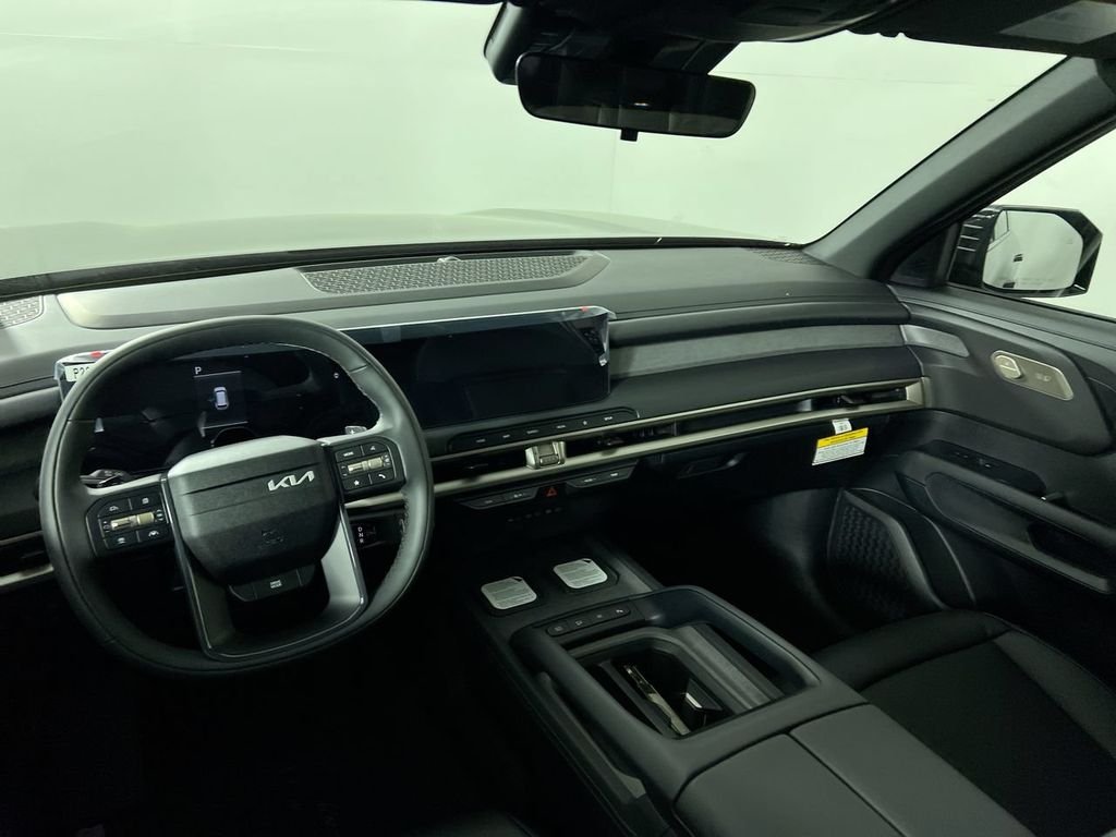 New 2027 Ebony Black Kia S image 28