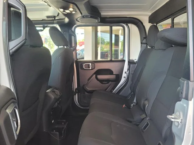 Used 2022 Silver Jeep Sport image 13