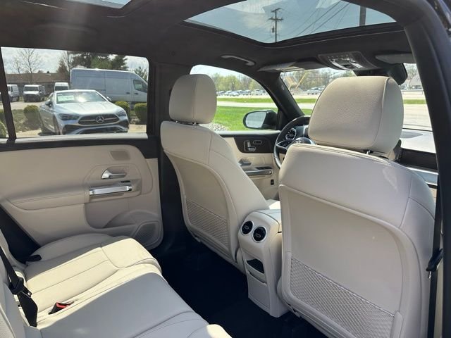 New 2026 Night Black Mercedes-Benz GLB 250 image 21