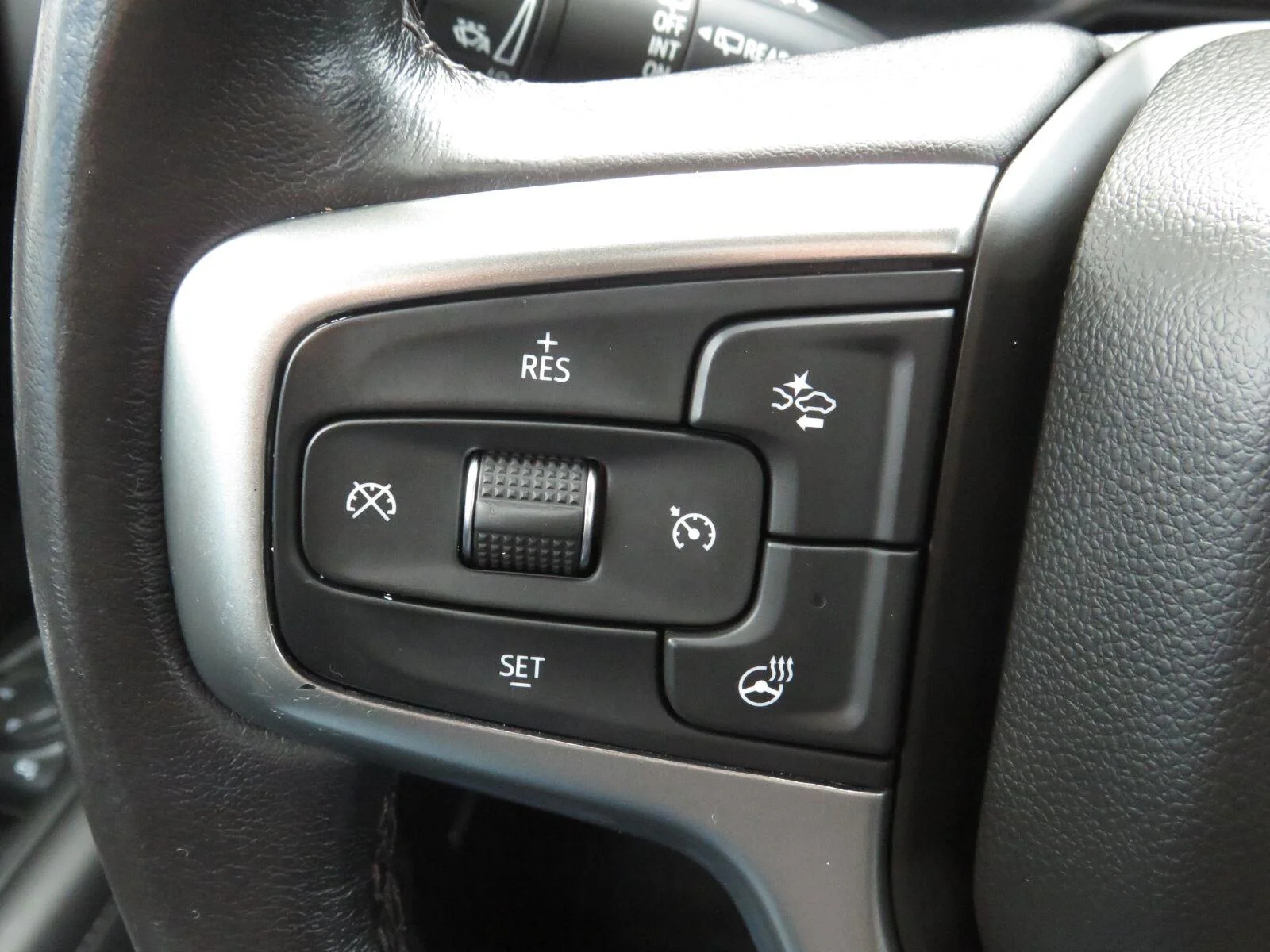 Used 2021 MIDNIGHT BLUE METALLIC Chevrolet LT image 34