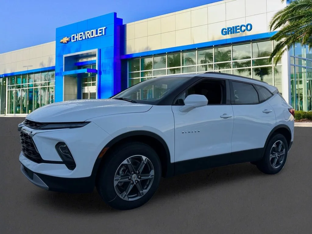New 2026 Summit White Chevrolet 2LT image 3