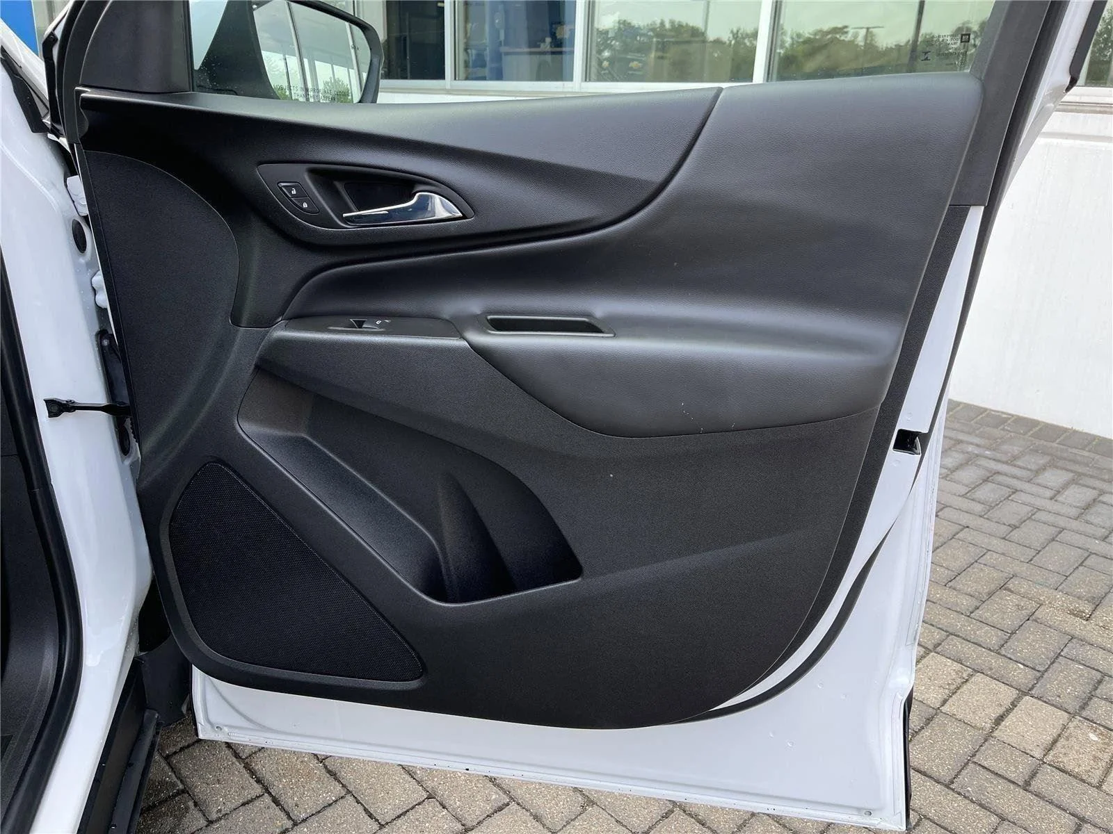 Used 2023 Summit White Chevrolet LT image 31