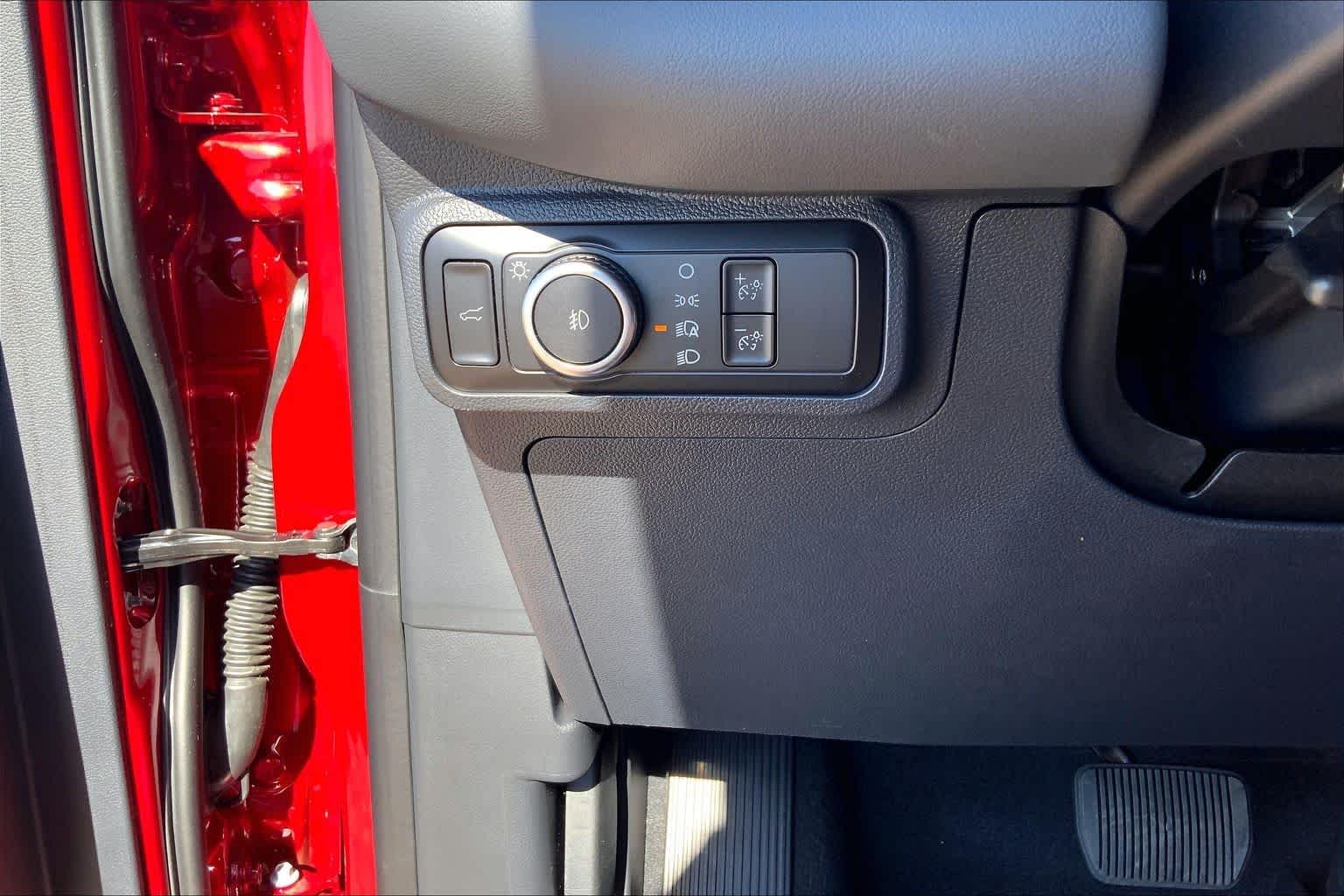 New 2027 Ruby Red Metallic Tinted Clearcoat Ford Active image 20