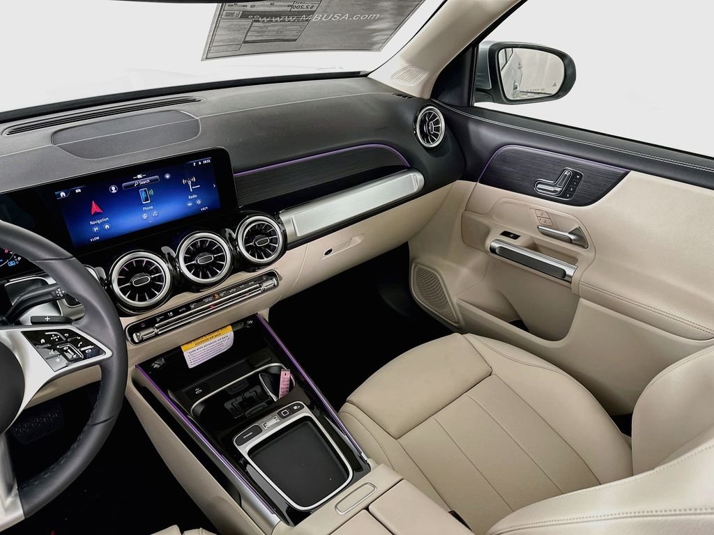 Certified Used 2026 Silver Mercedes-Benz GLB 250 image 23