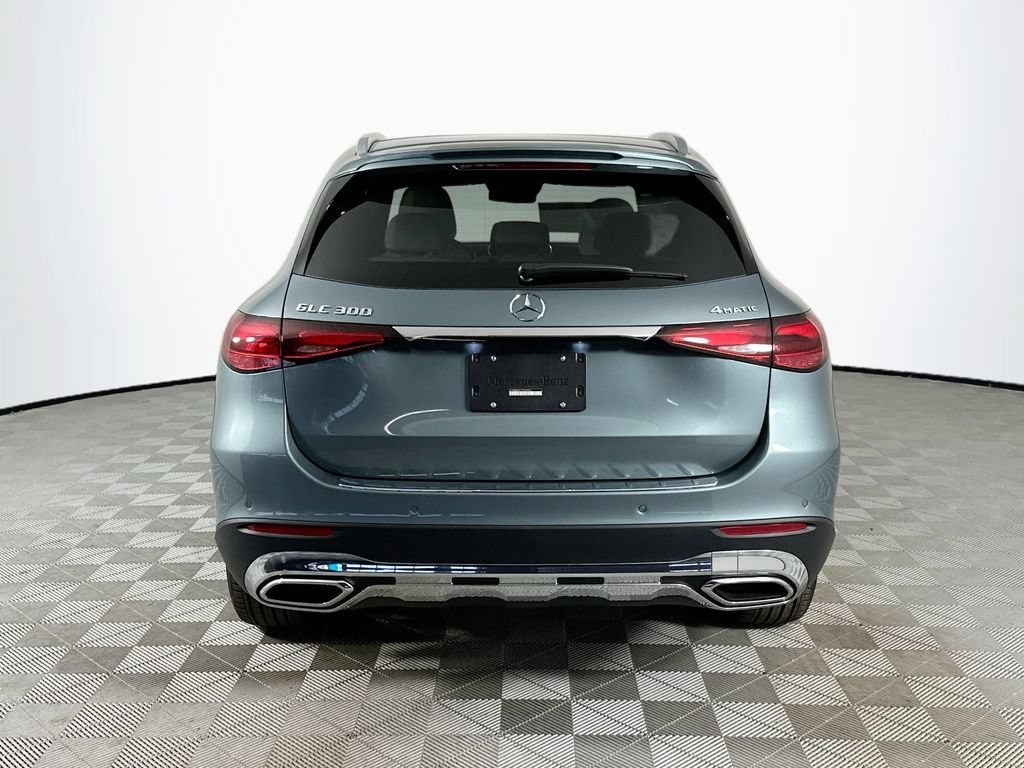 New 2026 Verde Silver Metallic Mercedes-Benz GLC 300 image 39
