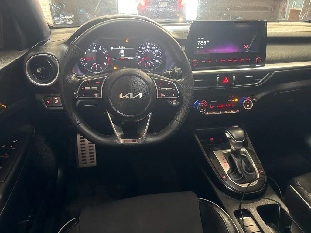 Used 2022 Black Kia GT-Line image 15