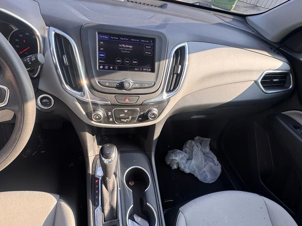 Used 2020 White Chevrolet LT image 10