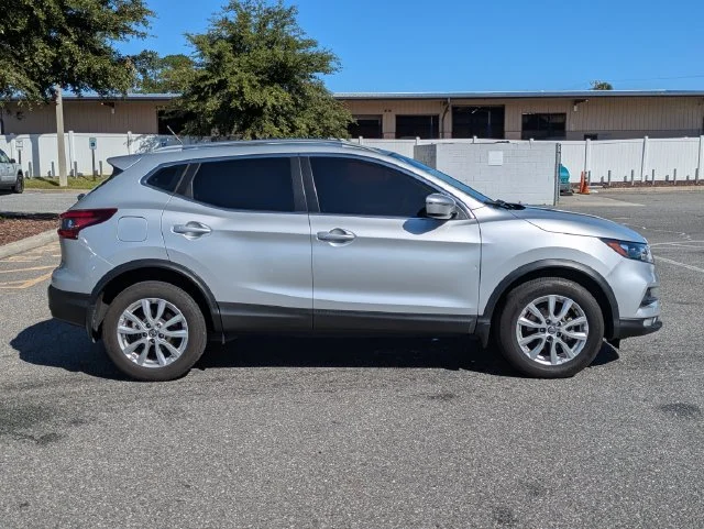 Used 2021 Brilliant Silver Metallic Nissan SV image 2