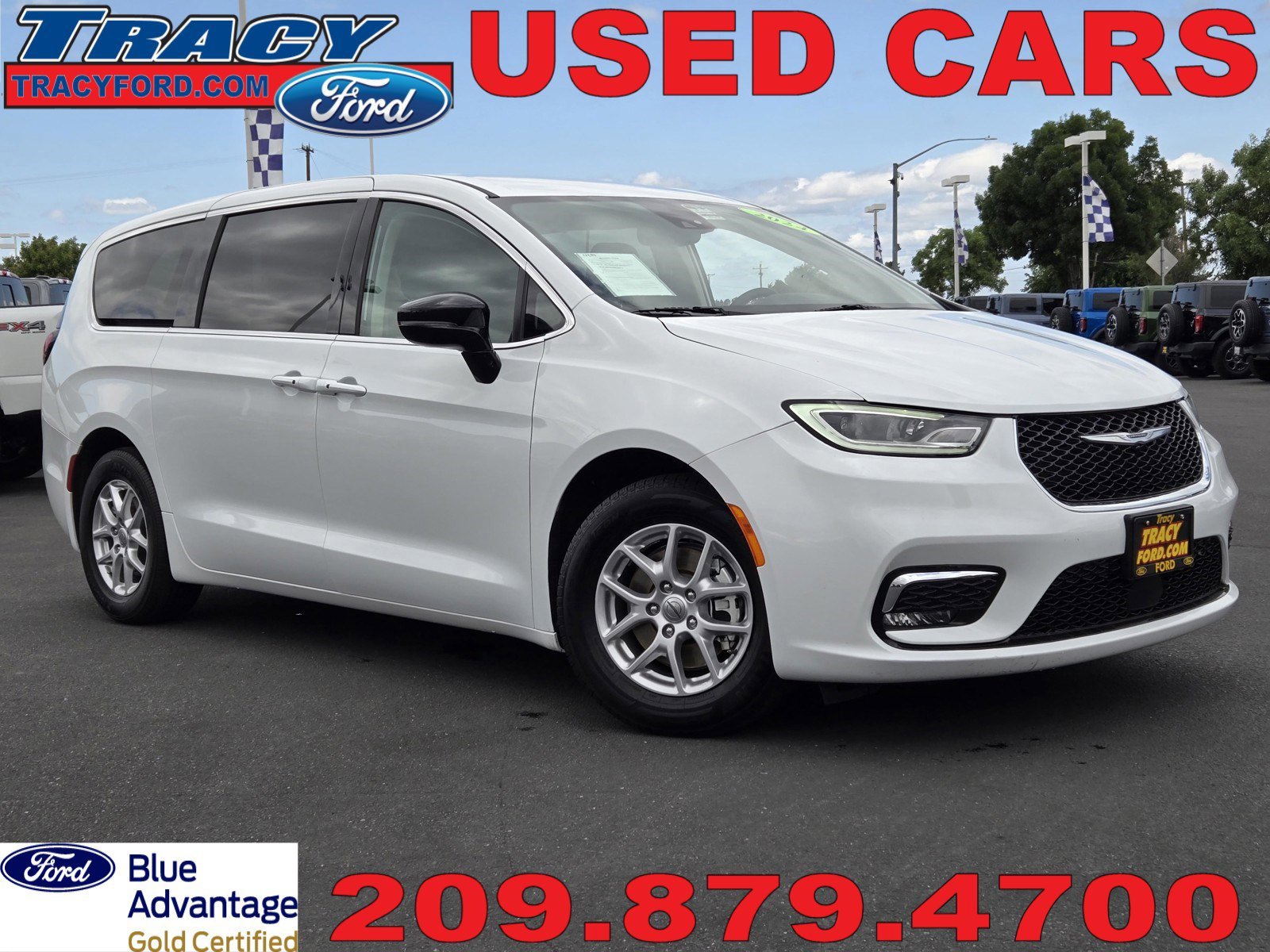 2024 Chrysler Pacifica's photo