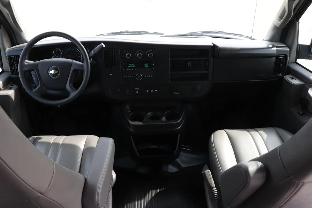 Used 2025 Summit White Chevrolet EXT image 13