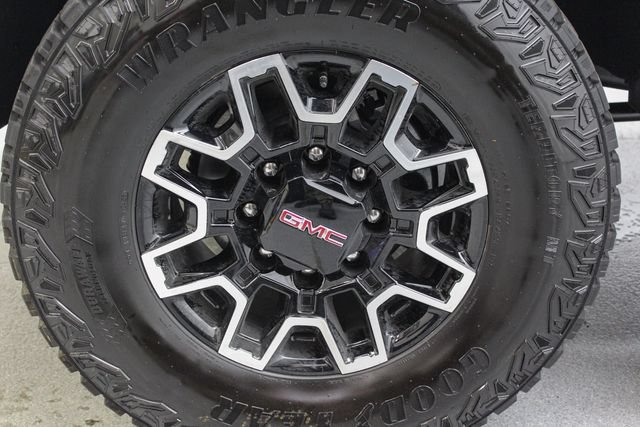 2026 GMC Sierra 2500HD AT4X - Photo 15