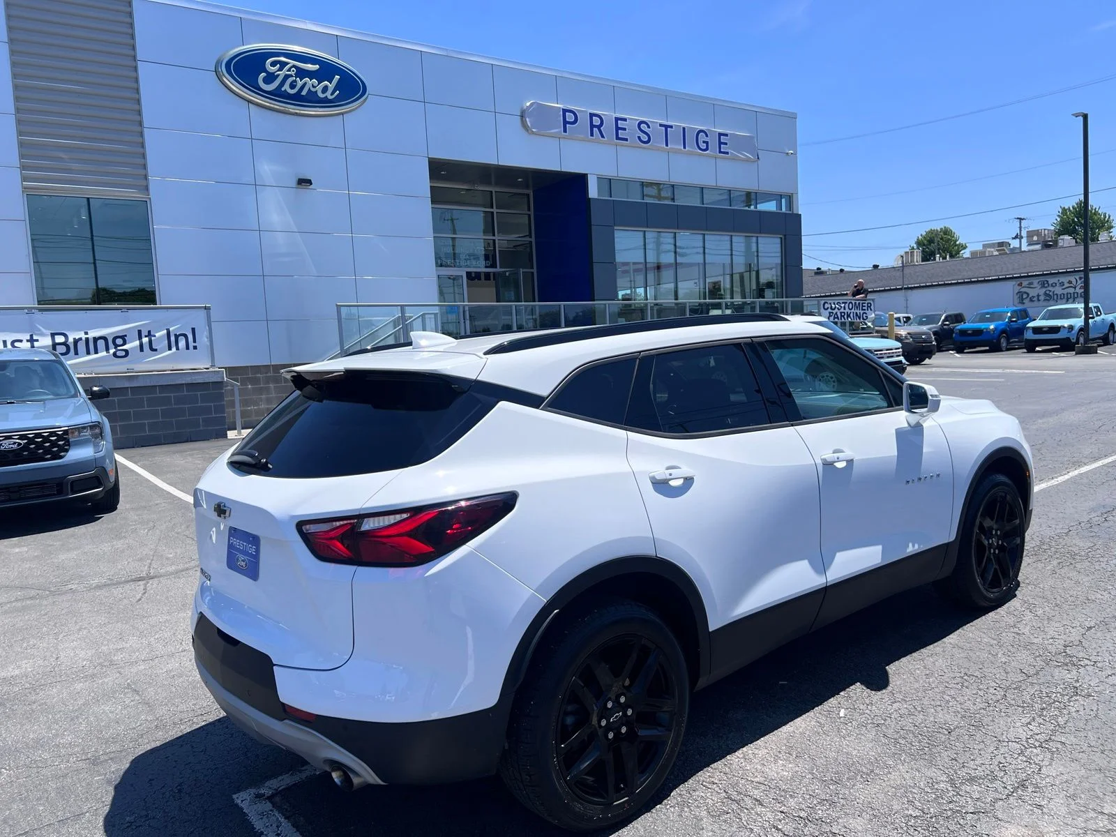 Used 2019 Summit White Chevrolet Base image 10