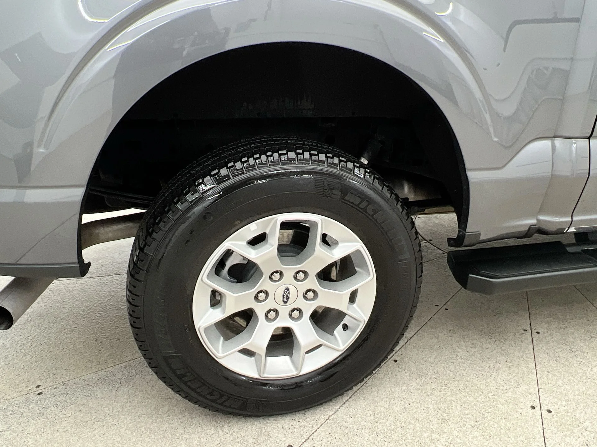 Used 2022 Gray Ford XLT image 38