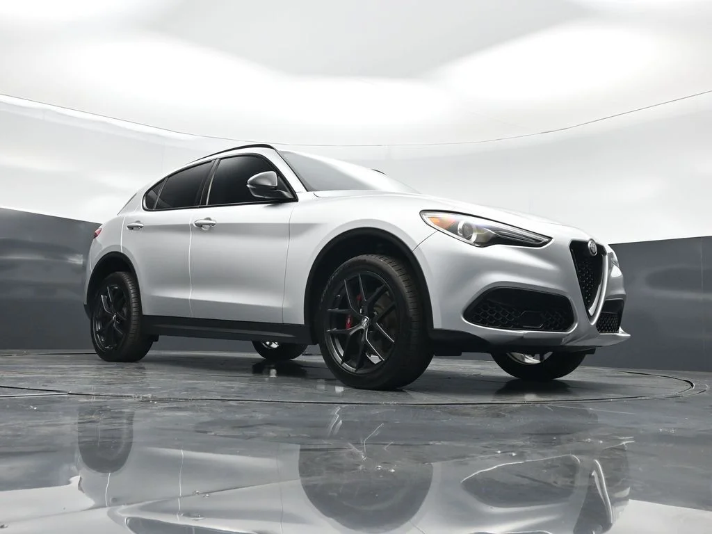 Used 2020 Gray Alfa Romeo Base image 3