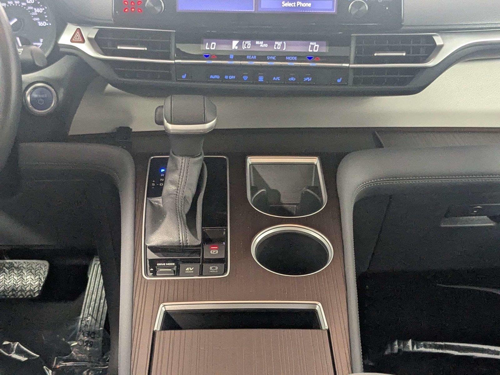 2024 Toyota Sienna XLE - Photo 42