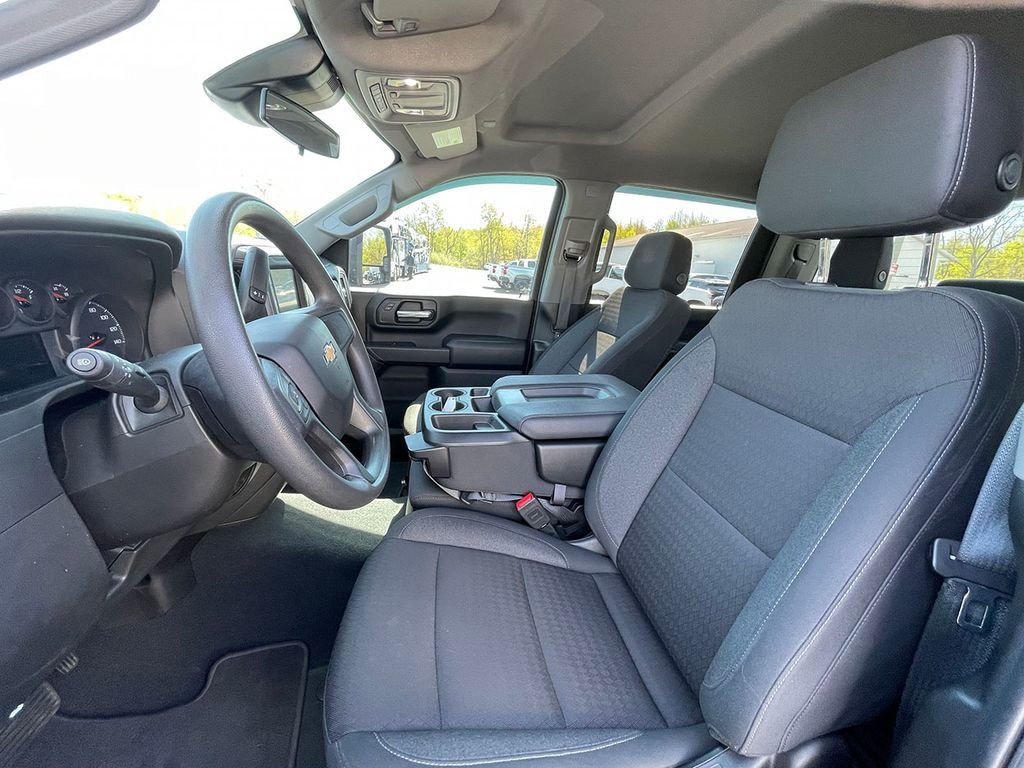 Used 2024 Gray Chevrolet Custom image 3