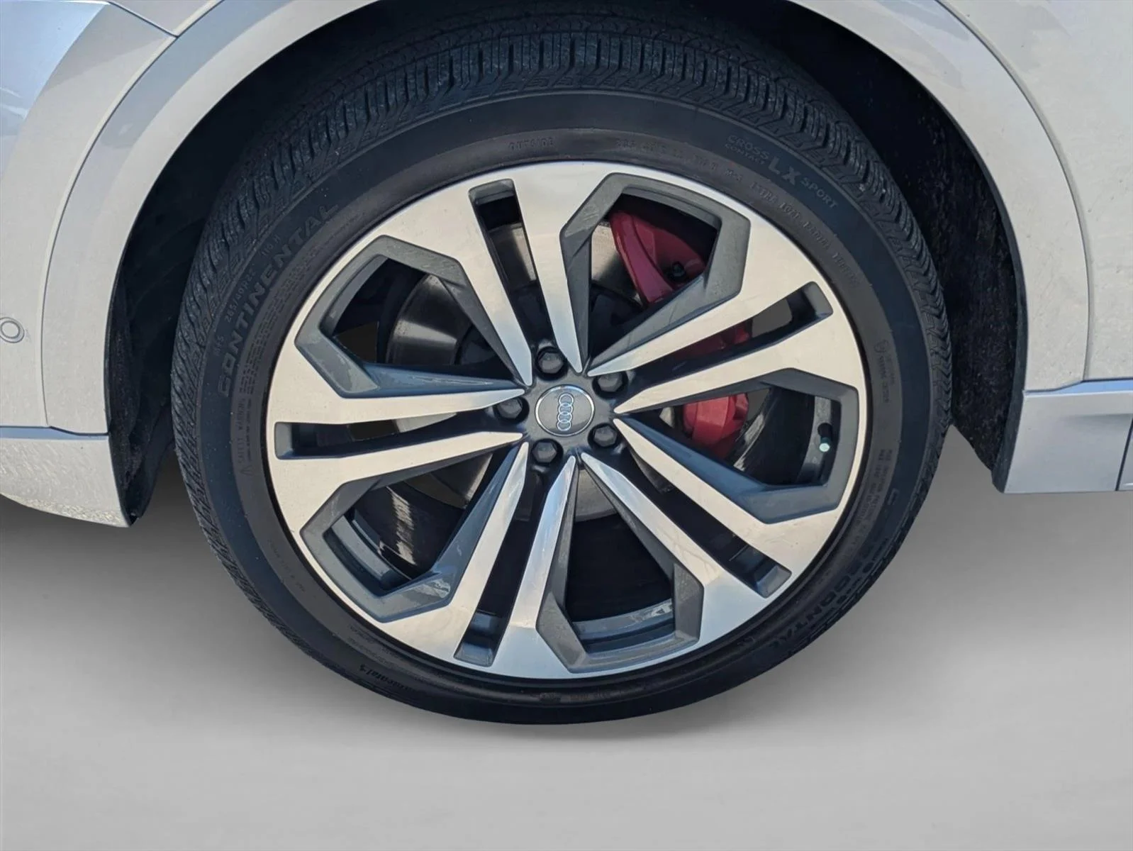 Used 2019 Silver Audi Premium Plus image 25
