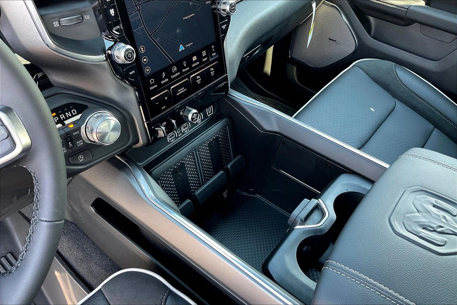 2026 RAM 1500 Laramie - Photo 8