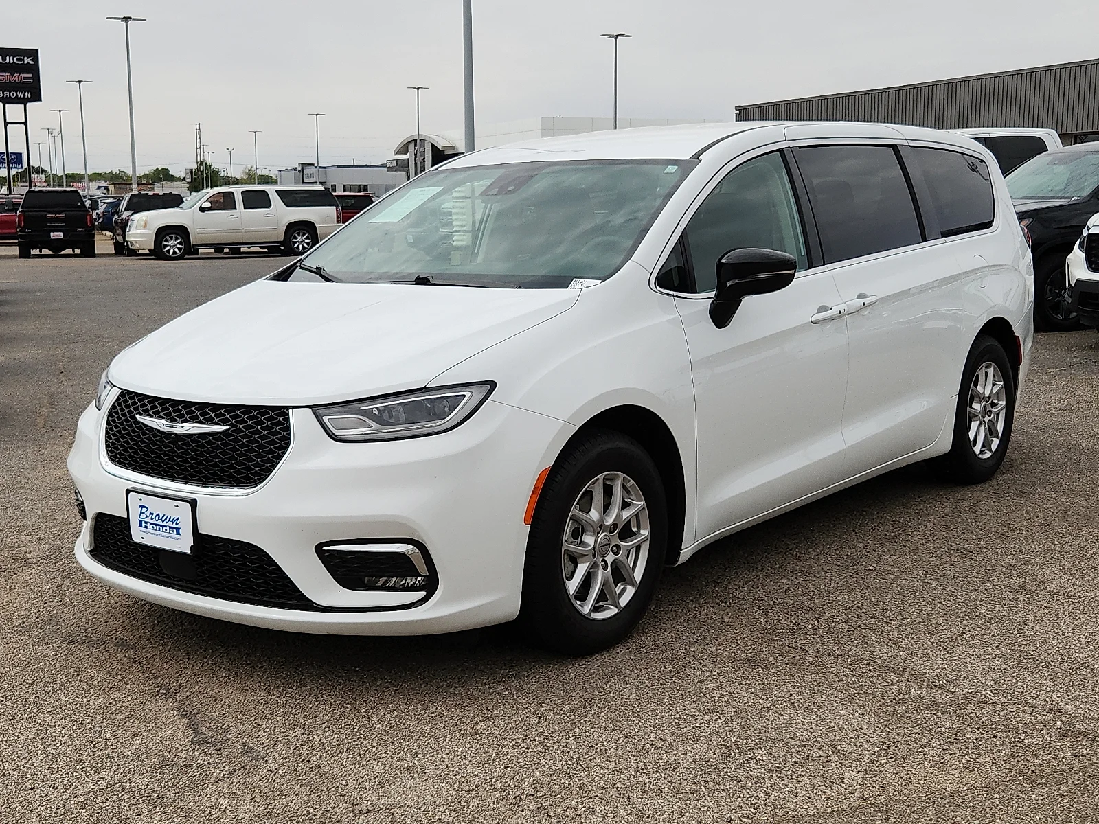 2024 Chrysler Pacifica Touring L - Photo 5