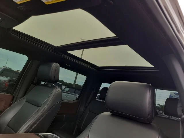 Used 2022 Gray Ford Lariat image 21