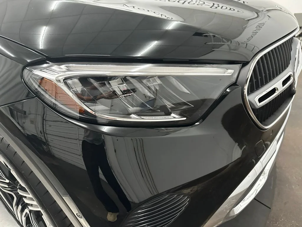 New 2027 Black Mercedes-Benz GLC 300 image 10