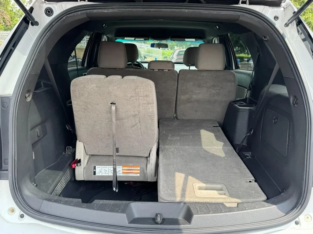 Used 2014 Oxford White Ford Base image 6