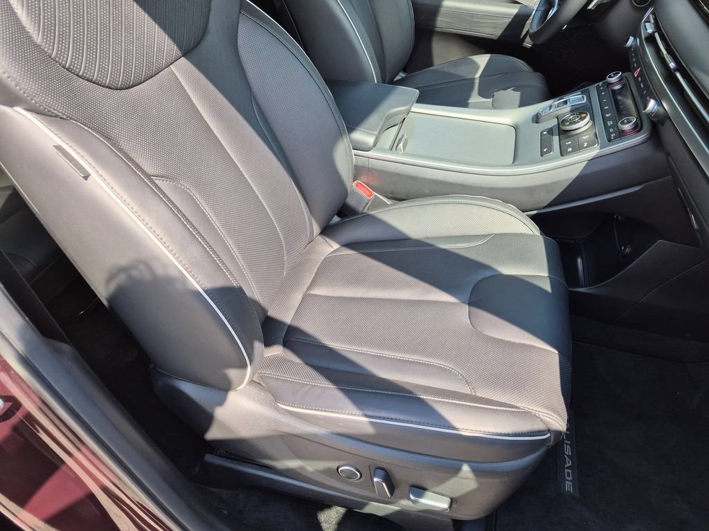 Used 2024 Red Hyundai SEL image 31