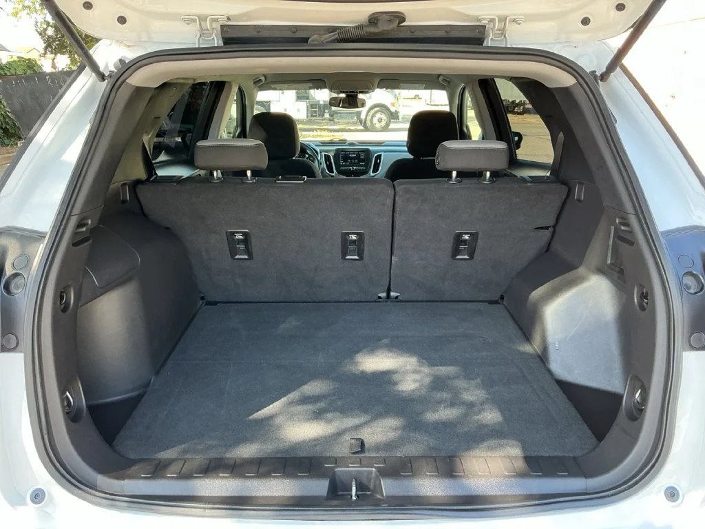Used 2019 SUMMIT WHITE Chevrolet LT image 22