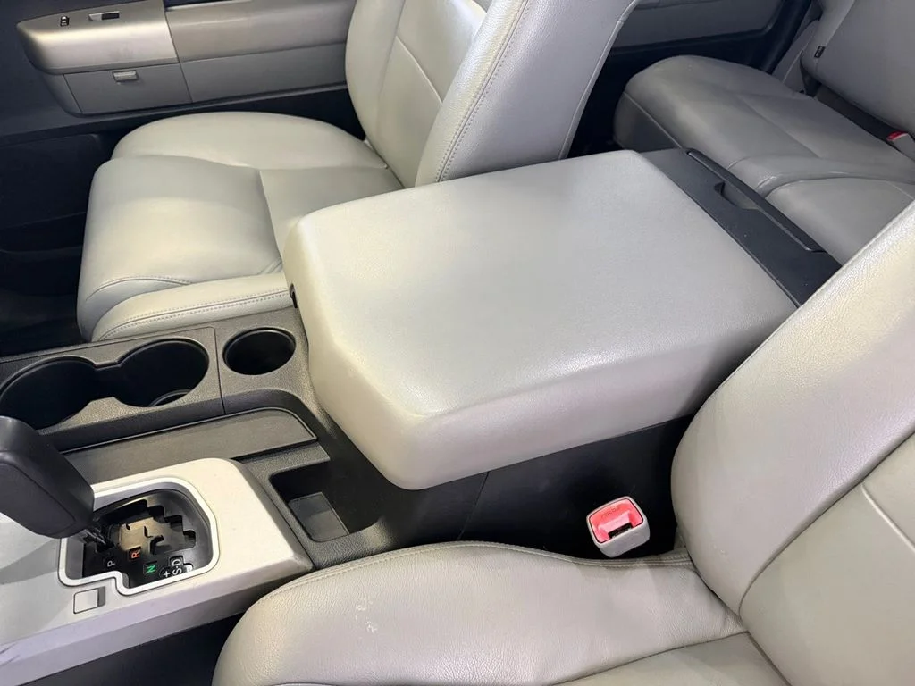 Used 2008 Silver Toyota Base image 12