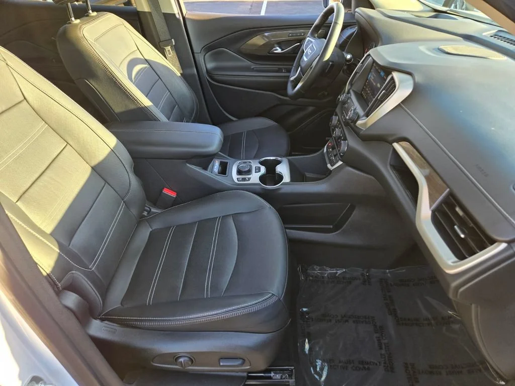 Used 2023 WHITE FROST TRICOAT GMC Denali image 15