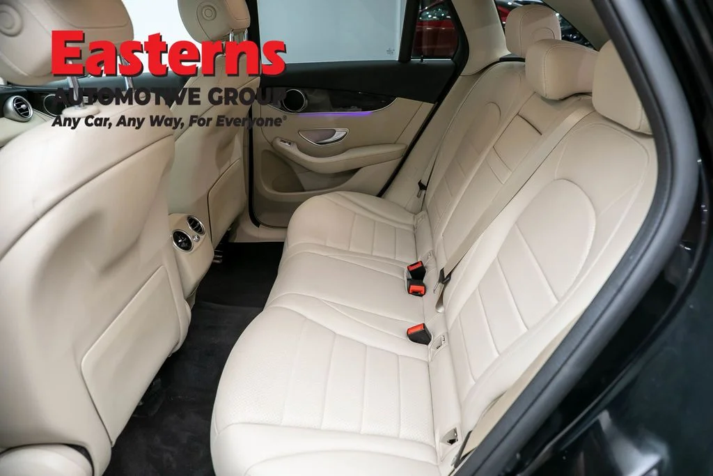 Used 2022 Black Mercedes-Benz GLC 300 image 22