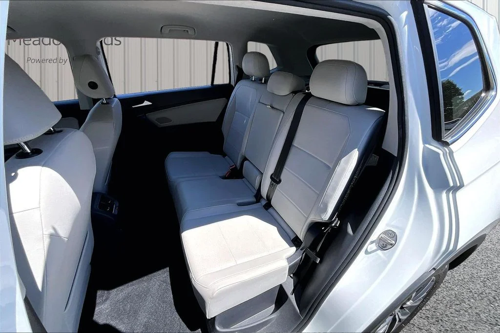 Used 2019 White Volkswagen 2.0T SE image 22