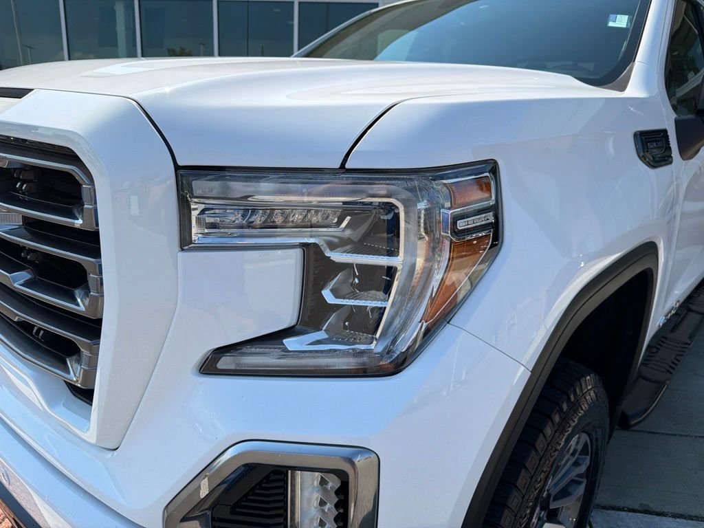 Used 2019 White GMC AT4 image 12