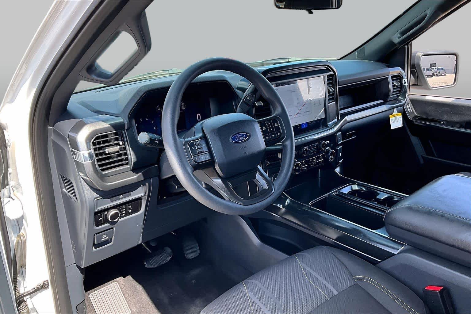 Used 2025 Oxford White Ford STX image 16