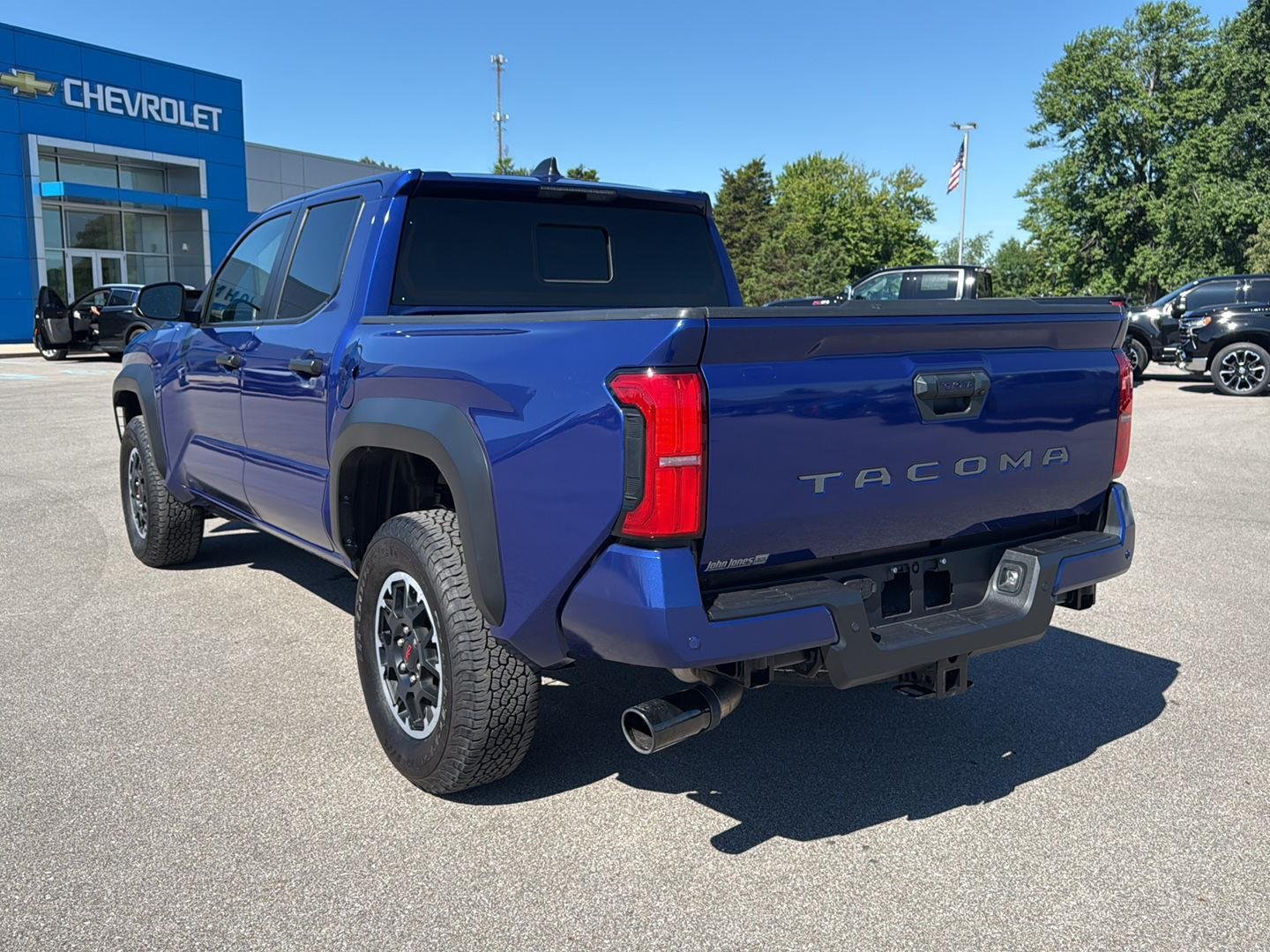 Used 2024 Blue Toyota SR5 image 18