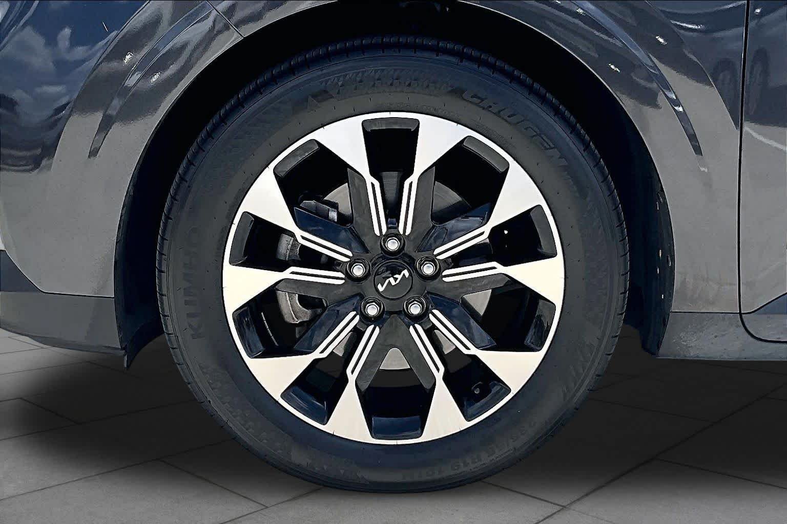 Certified Used 2023 Panthera Metal Kia EX image 10