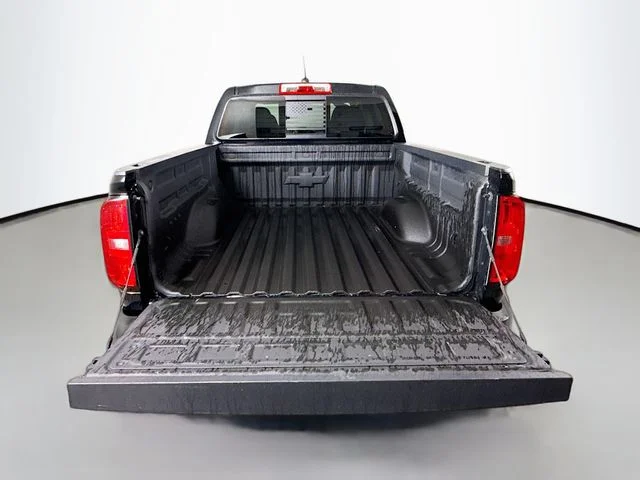 Certified Used 2022 Black Chevrolet Z71 image 23