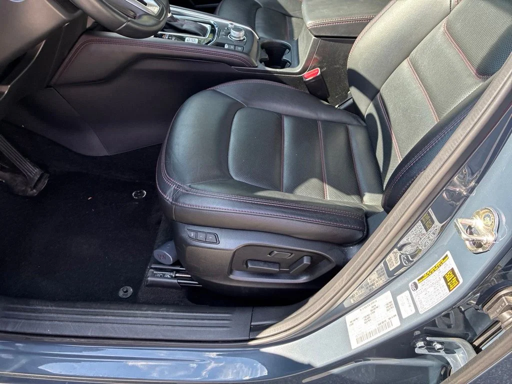Used 2025 Gray Mazda 2.5 S Carbon Edition image 15