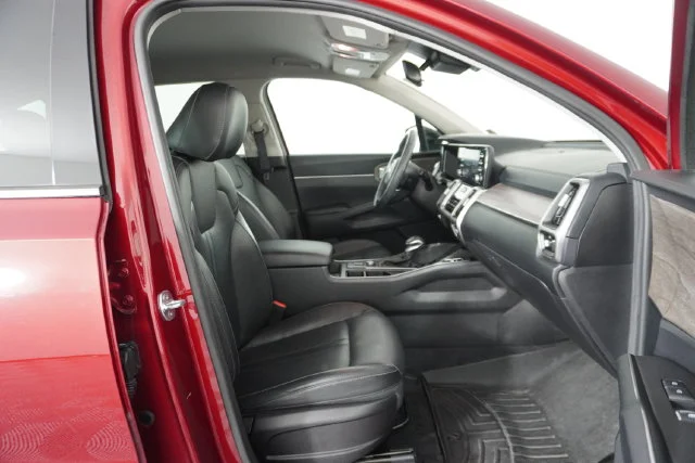 Used 2021 Red Kia EX image 39