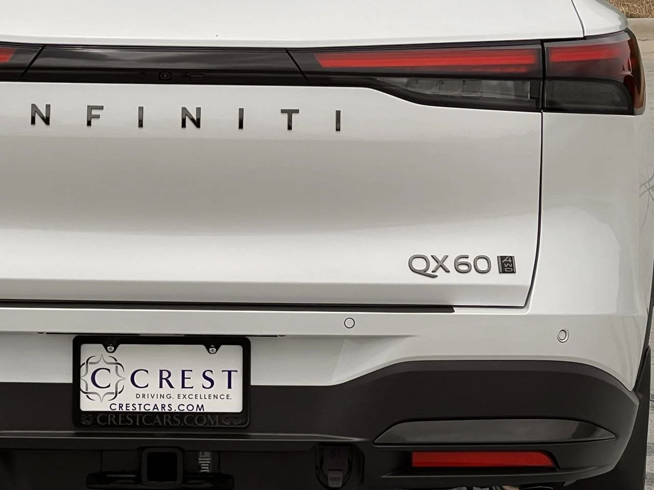 New 2027 2T RAD WHT INFINITI Autograph AWD image 5