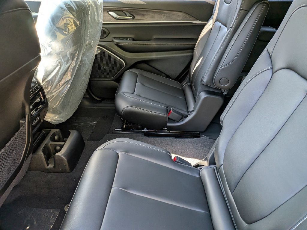 2025 Jeep Grand Cherokee L Limited - Photo 15