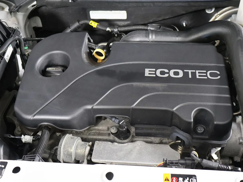 Used 2020 White GMC SLE image 10
