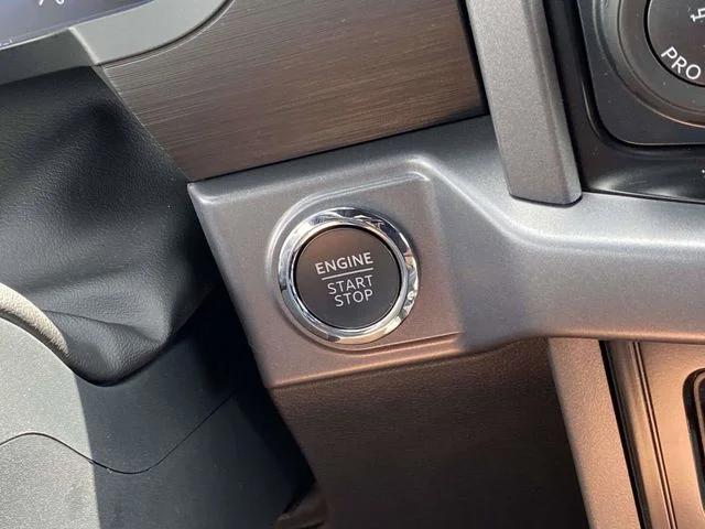 New 2026 Avalanche Ford XLT image 24