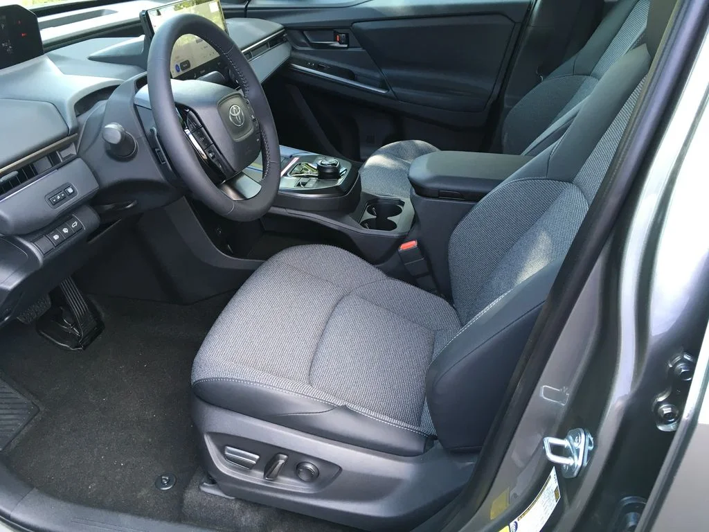 New 2026  Toyota XLE Plus image 20