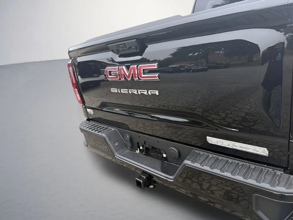 Used 2026 Onyx Black GMC Elevation image 35
