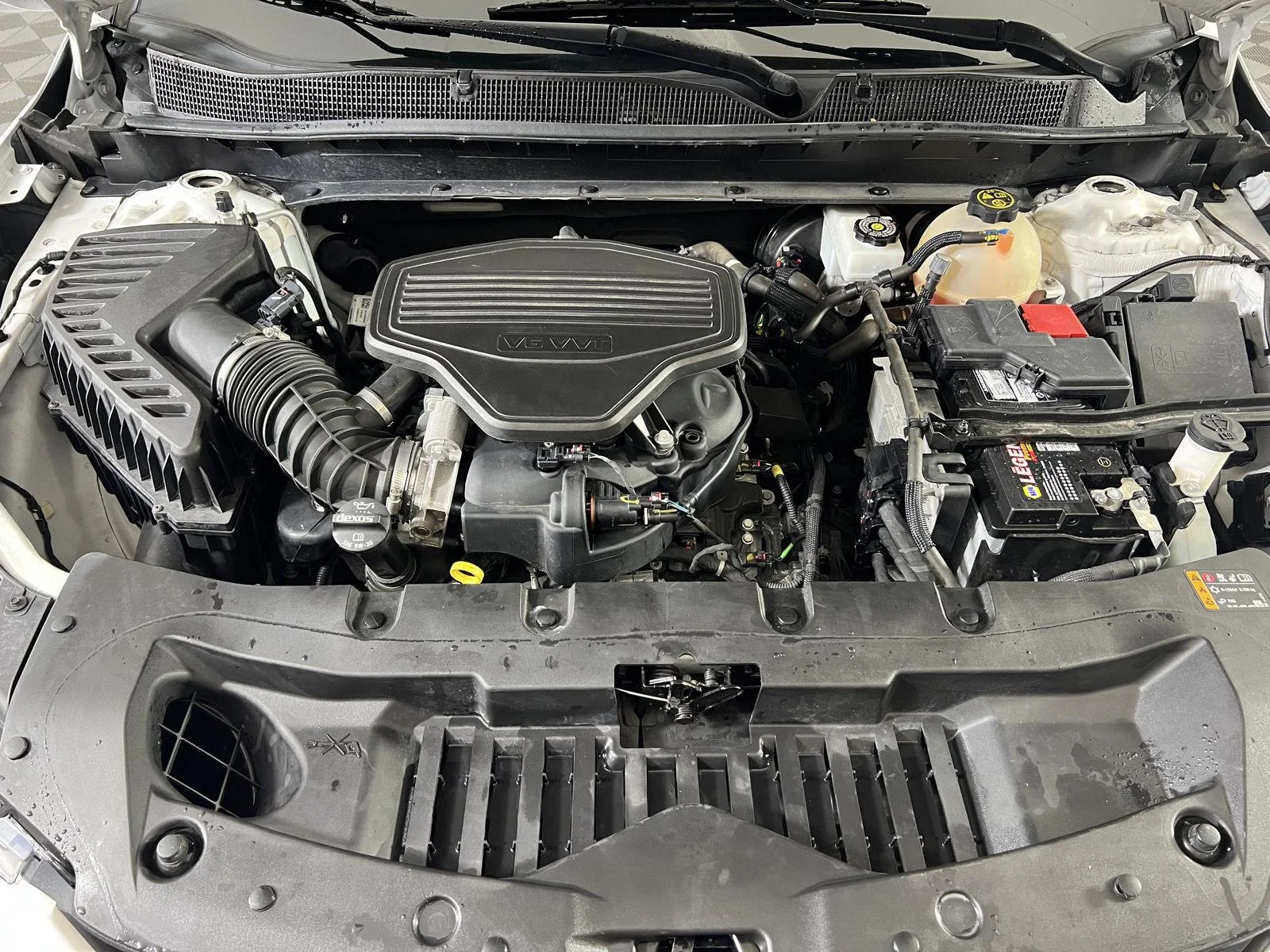 Used 2020 Summit White Chevrolet LT image 29