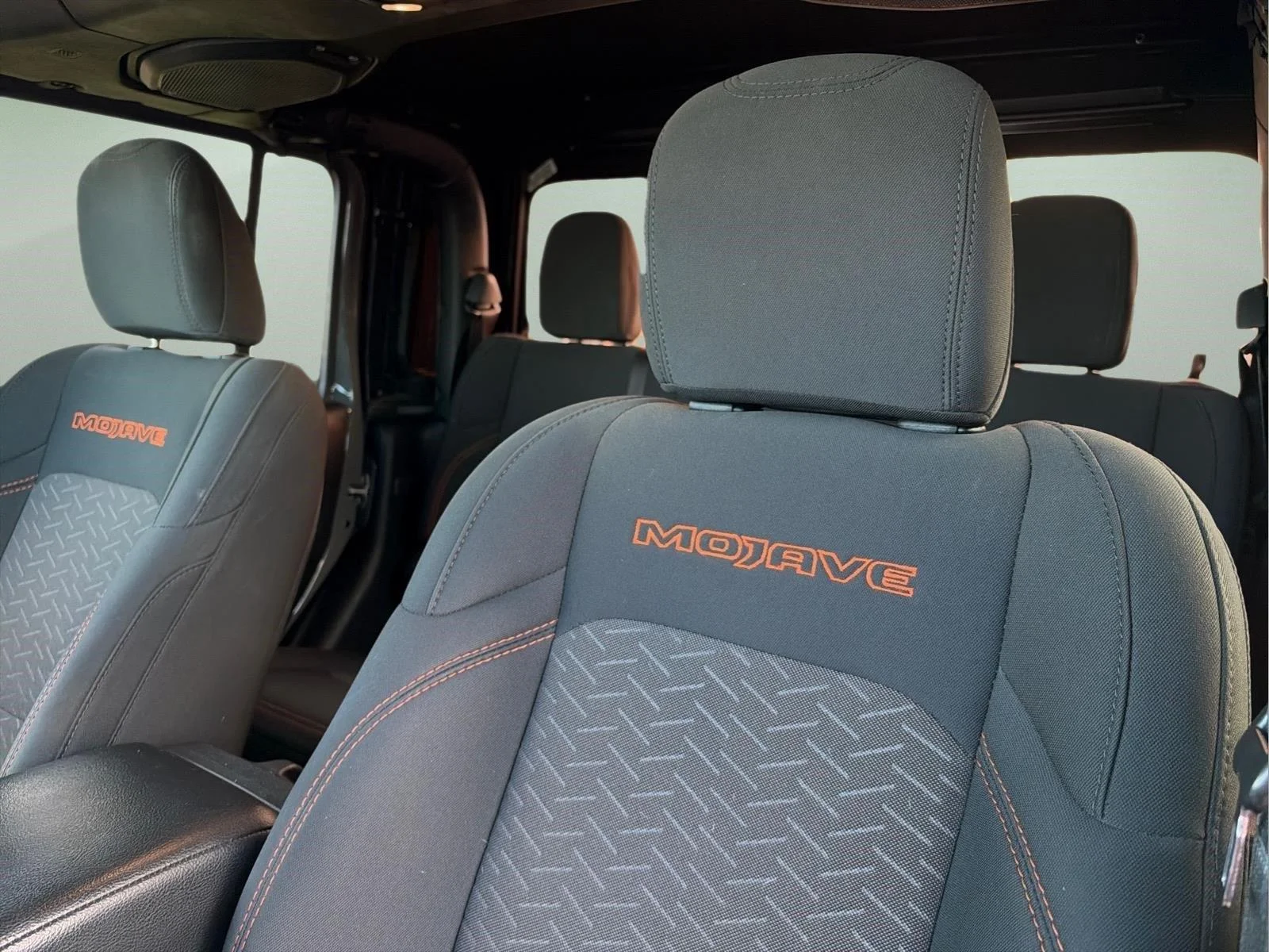 Used 2022 Sting-Gray Clearcoat Jeep Mojave image 20